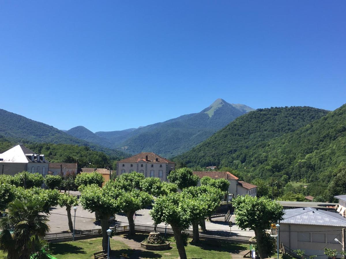 Le Chateau Aspet B&B Exterior foto